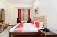 OYO Hotel Chirag