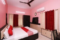 OYO Silver Leaf Near City Centre Salt Lake