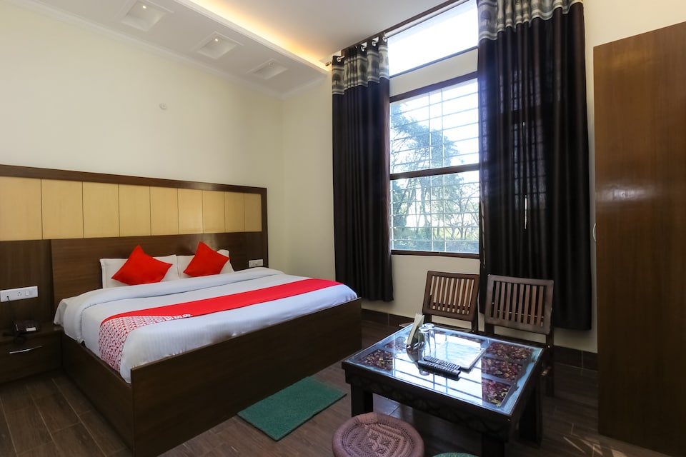 OYO 26596 Hotel Ambika, Palampur, Palampur