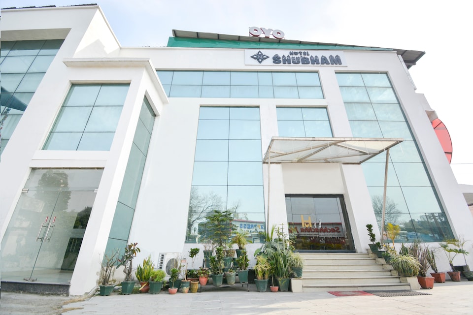 OYO 26602 Hotel Shubham, Dehradun Railway Station, Dehradun