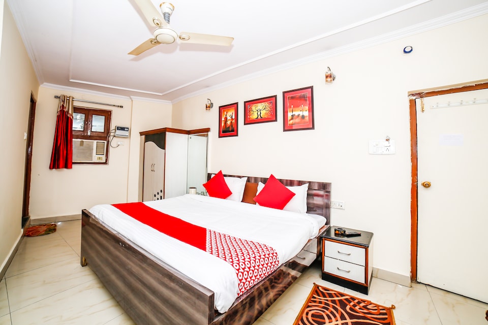 OYO 26619 S R Inn, Gwalior, Gwalior
