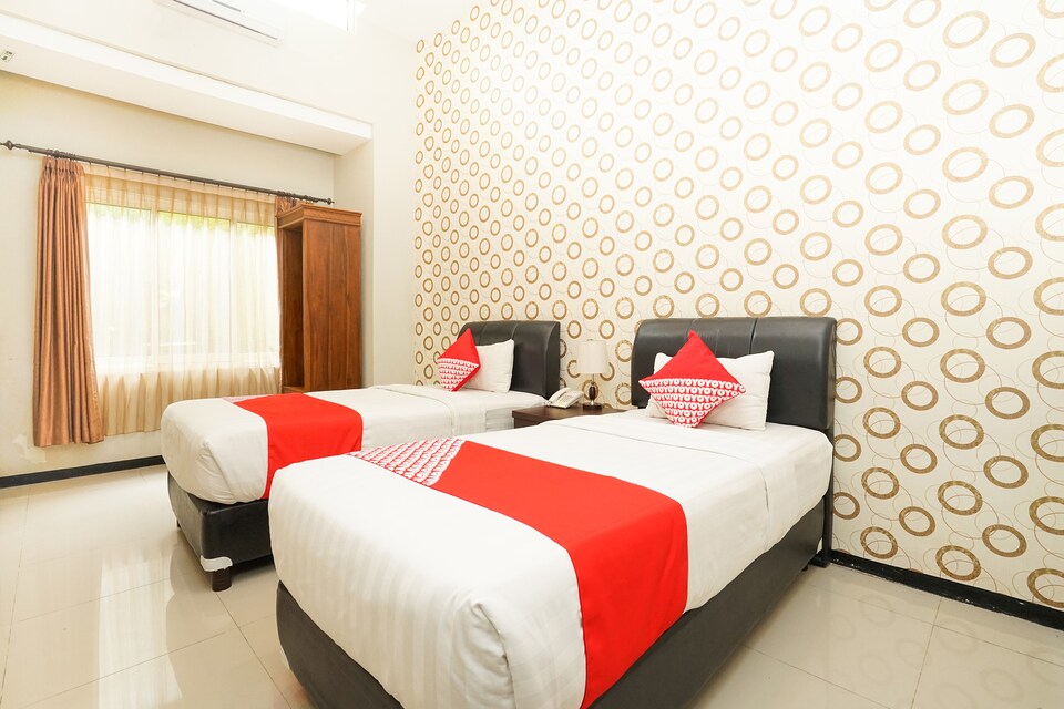 OYO 282 Putri Utari Guest House, Malang Kota, Malang