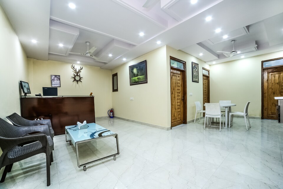 OYO 26623 Qlark Homestay, Paschim Vihar Delhi, Delhi