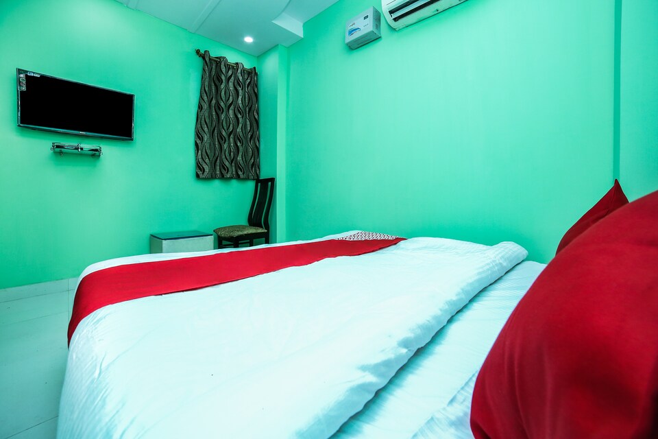 OYO 26623 Qlark Homestay, Paschim Vihar Delhi, Delhi