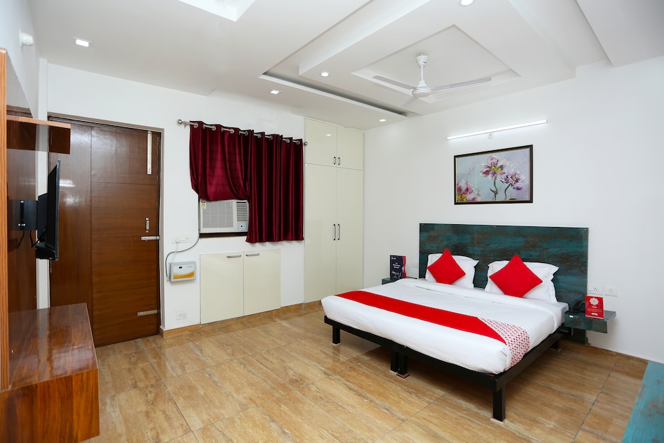 OYO Bleu Ville Prime, Faridabad, Faridabad