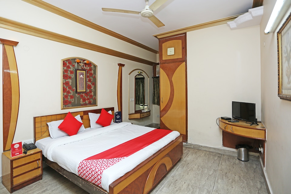 OYO 26647 Minar Hotel, Aligarh, Aligarh