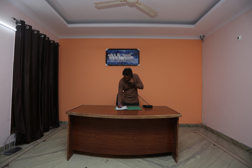 Hotel O Flight Mode Hotel , Chhatarpur Delhi, Delhi