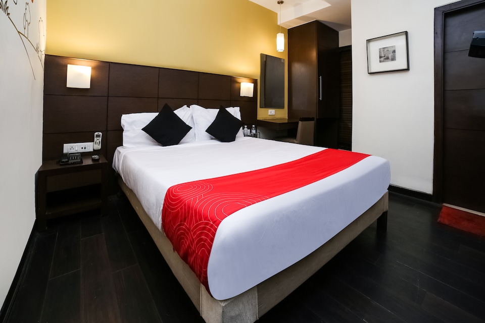 Collection O 30062 Ballygunge, Ballygunge Kolkata, Kolkata