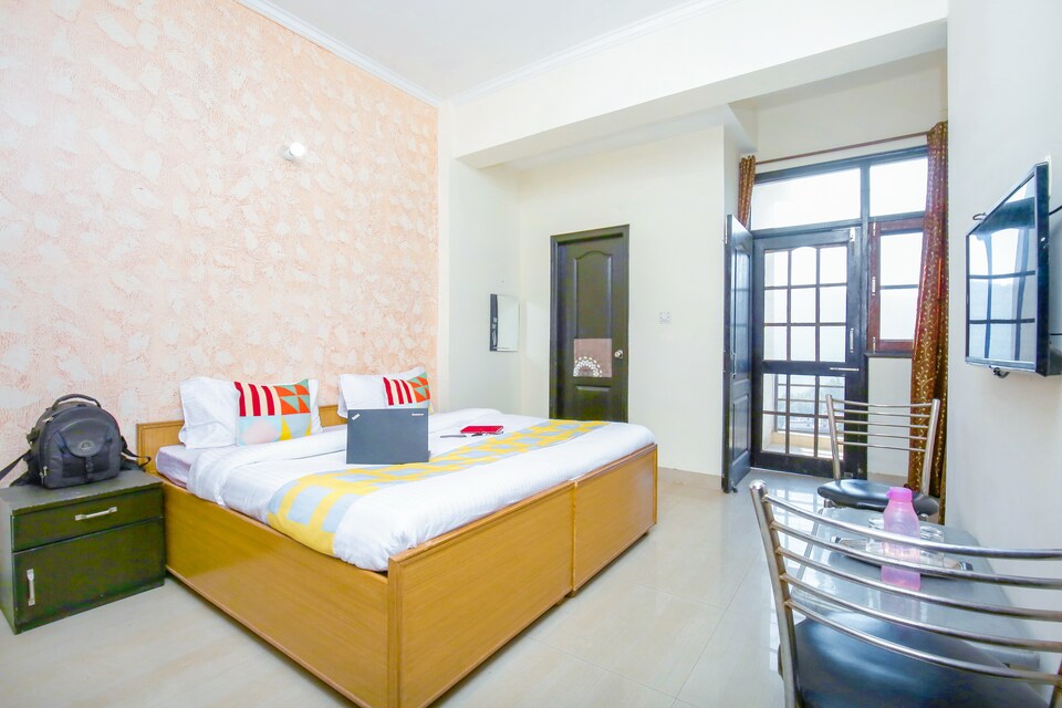 OYO Home 26656 Classic 1 BHK, Kasauli, Kasauli