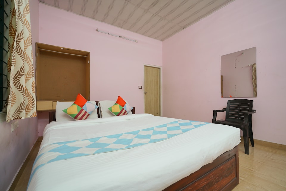 OYO Home 26681 Elegant 3BHK, Anachal, Munnar