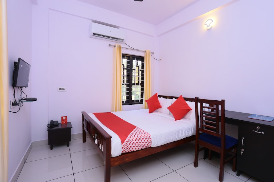 OYO 26697 United Residency, Technopark Trivandrum-II, Trivandrum