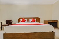 OYO Sky Palace Near Lalbagh Botanical Garden