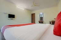 OYO Sky Palace Near Lalbagh Botanical Garden