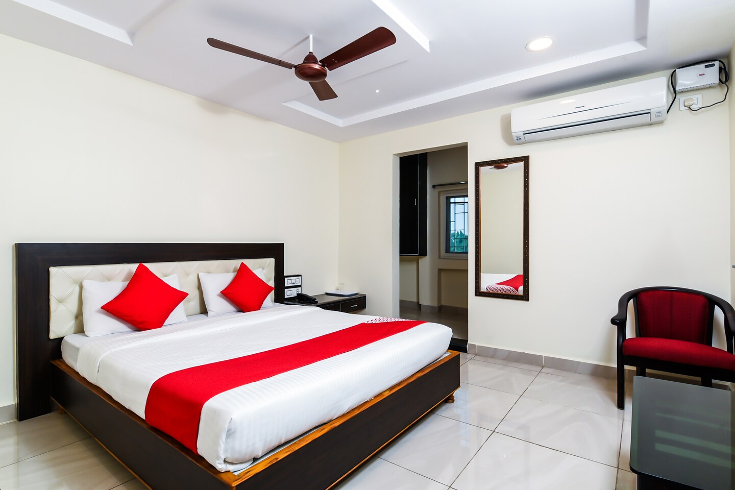 OYO 26723 Rb Residency Vijayawada - Vijayawada Hotel Reviews, Photos