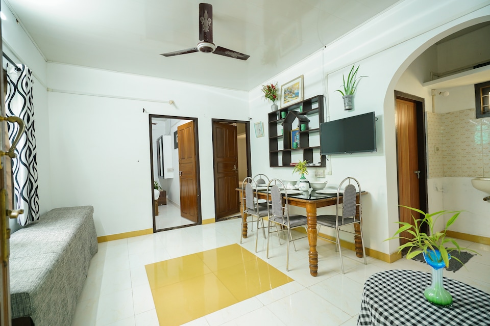 OYO Home 26752 Cosy 2BHK, Anachal, Munnar