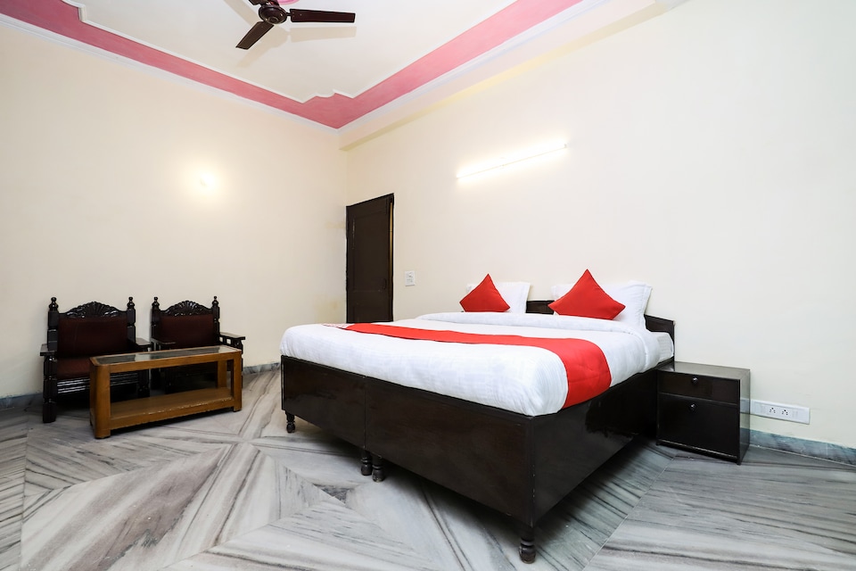 OYO 26753 Sona guest house , Noida City, Noida