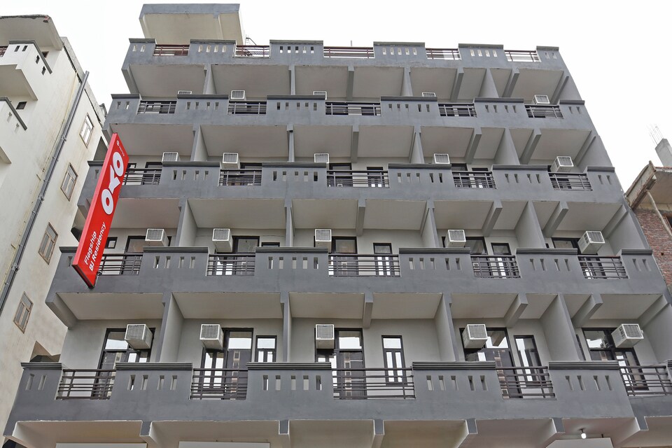 live on nod1125, Noida City, Noida