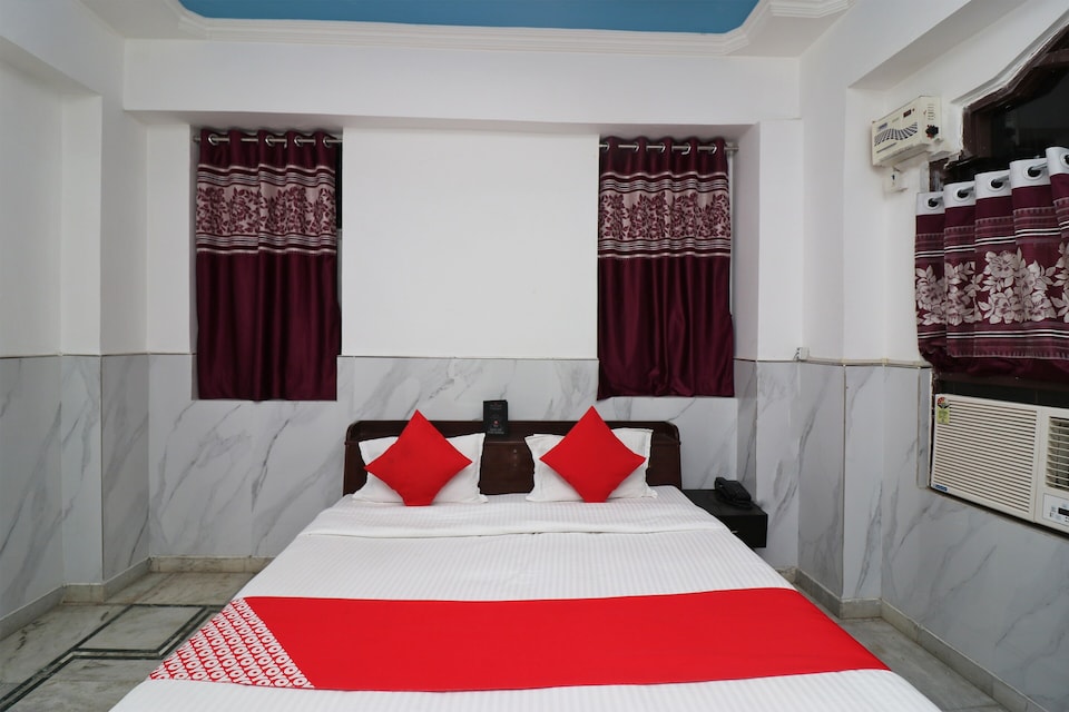 OYO 26764 Tribhuvan Palace, IIT Kanpur, Kanpur