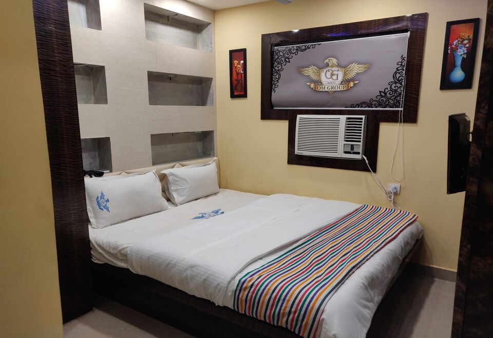 OYO 26767 Hotel Ops, Howrah Kolkata, Kolkata