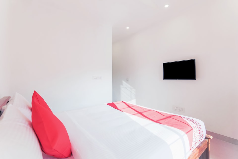 OYO 26769 Vijaya Inn, Madikeri, Coorg