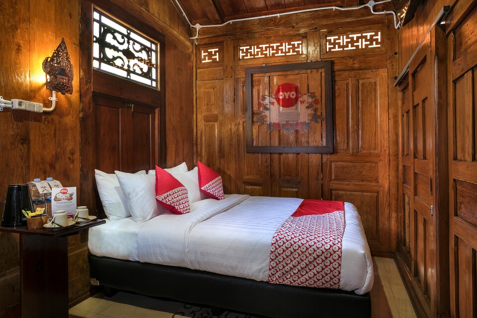 OYO 300 Kampoeng Joglo, Jakal Atas, Sleman