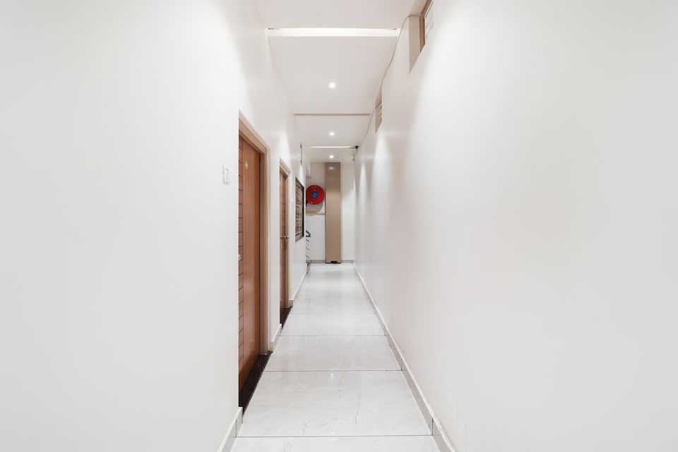 OYO 26781 Hotel Raghupati, Ayodhya, Ayodhya