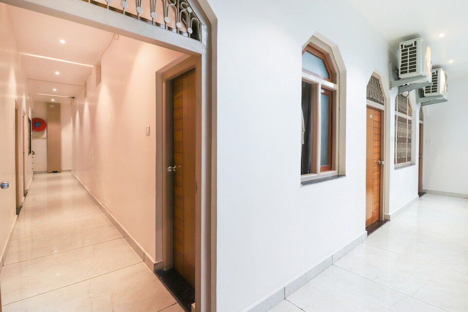 OYO 26781 Hotel Raghupati, Ayodhya, Ayodhya