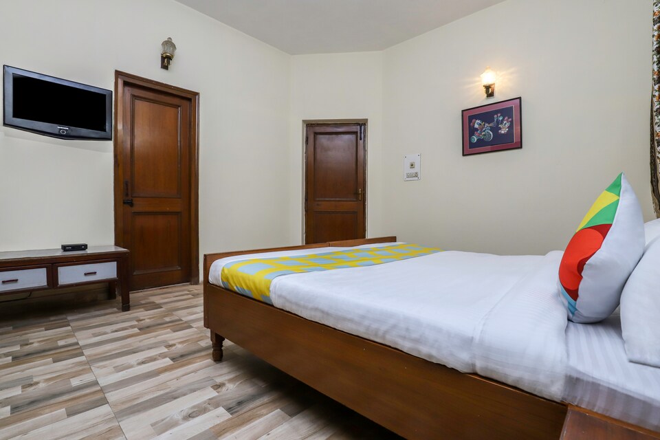OYO 26789 Cozy 1BHK, Lajpat Nagar Delhi, Delhi
