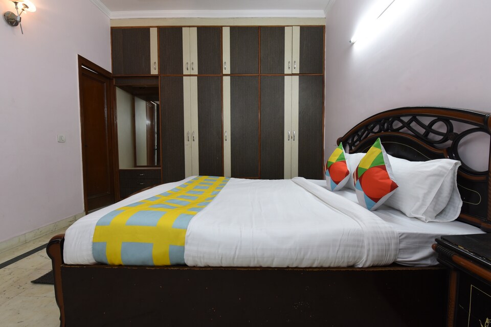 OYO 26828 Graceful Stay Lajpat Nagar, Lajpat Nagar Delhi, Delhi