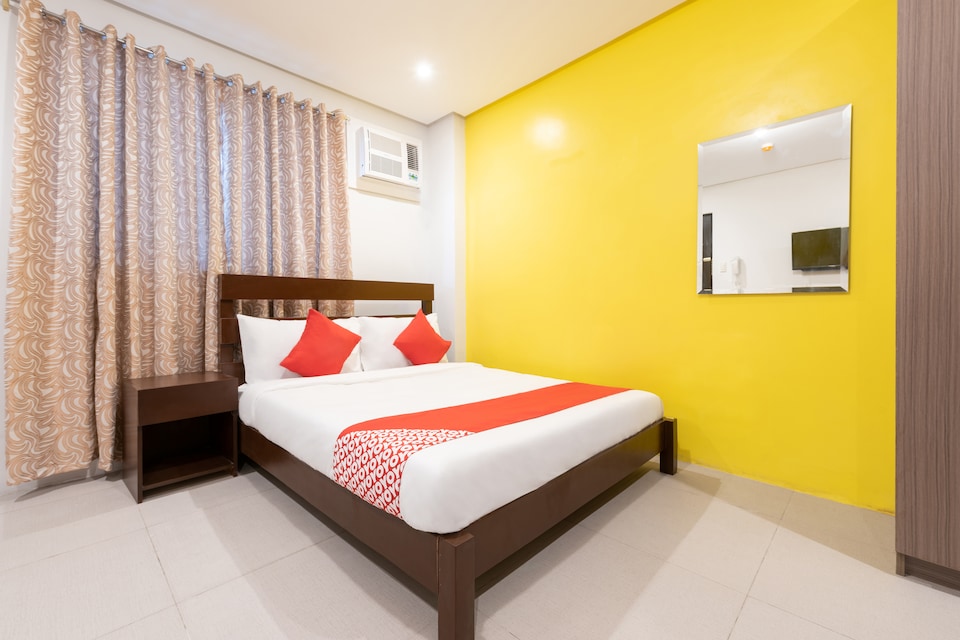 OYO 121 Nakpil Hotel, Malate Manila, Manila
