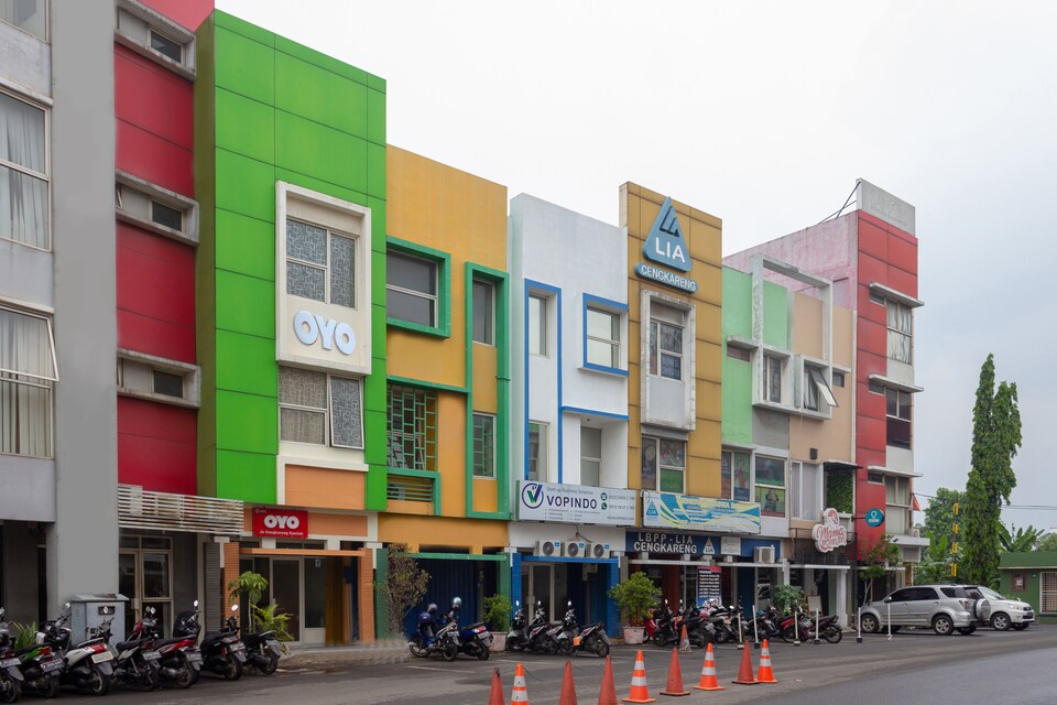 OYO 303 Jo Cengkareng Syariah, Cengkareng, Jakarta