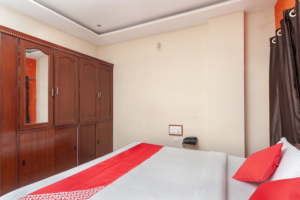 OYO 26862 Hotel Sri Shiva Shakti, Srikalahasthi, Srikalahasthi