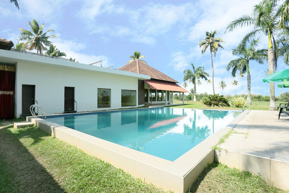OYO 26874 Manor Backwater Resort, Kumarakom, Kumarakom