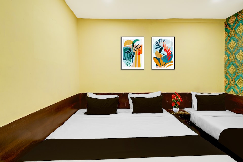 Hotel O James Street Railway Station Hyderabad Formerly Vasundhara Guest House, Secunderabad Railway Station-II, Hyderabad