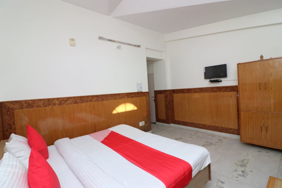 SPOT ON Hotel Gaurav Palace, Tehri, Tehri