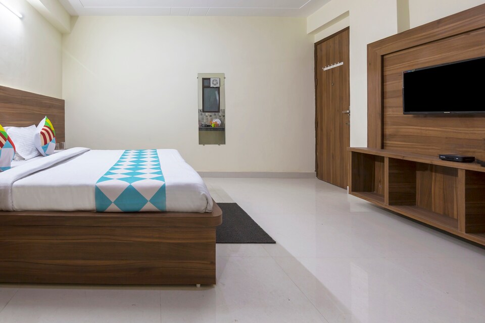 OYO Home 26891 Elegant Studio, Cyber City, Gurgaon