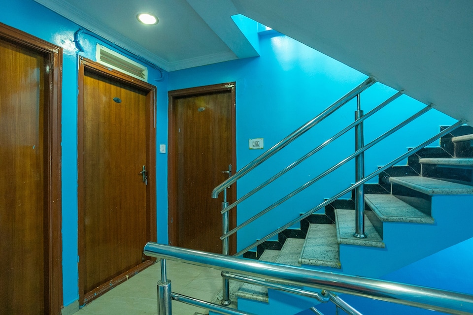 Hotel O Royal Inn, Rajajinagar Bangalore, Bangalore