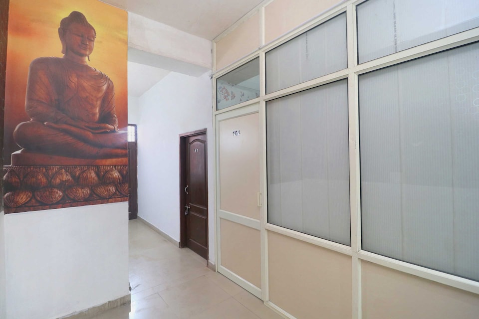 Hotel O Aryan Plaza, Central Chandigarh, Chandigarh