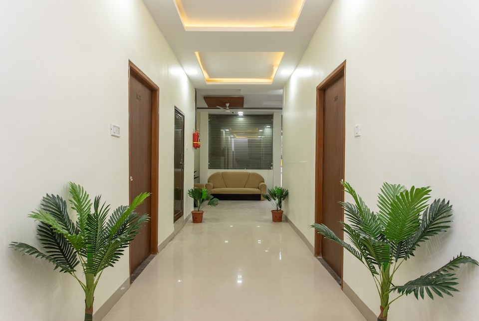 Hotel O Manjulam Regency, Rajender Nagar, Indore