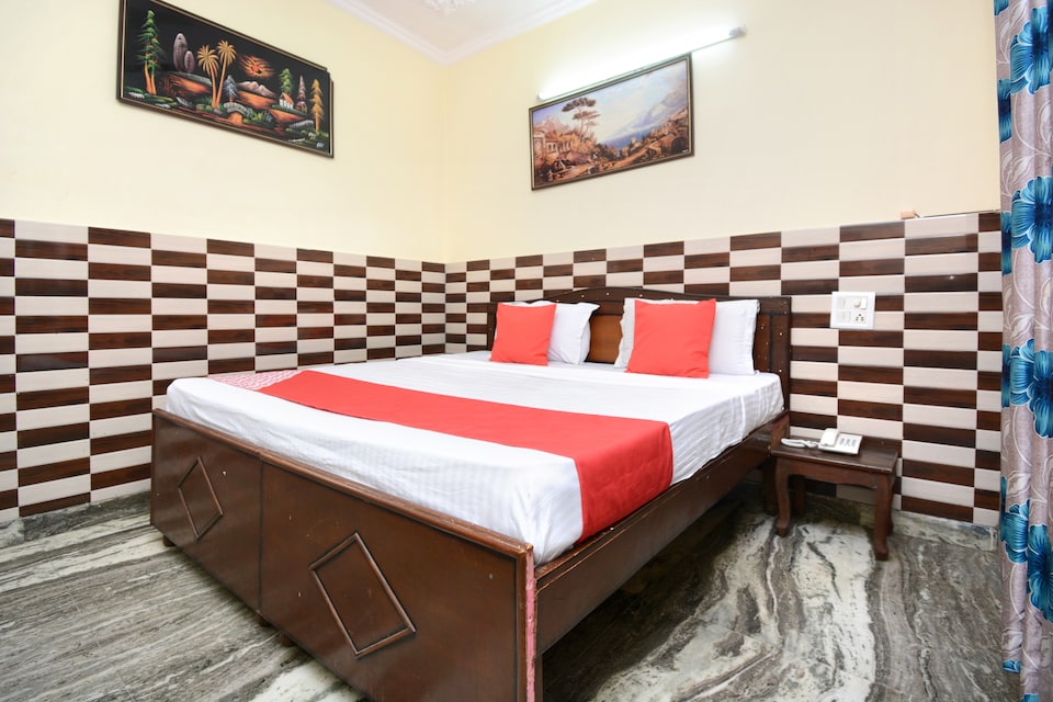 OYO Hotel New Golden, Sector 45 Chandigarh, Chandigarh