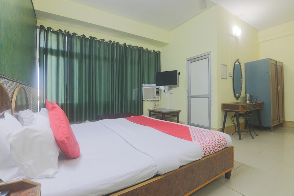 OYO 26926 Hotel Paradise, Jorhat, Jorhat