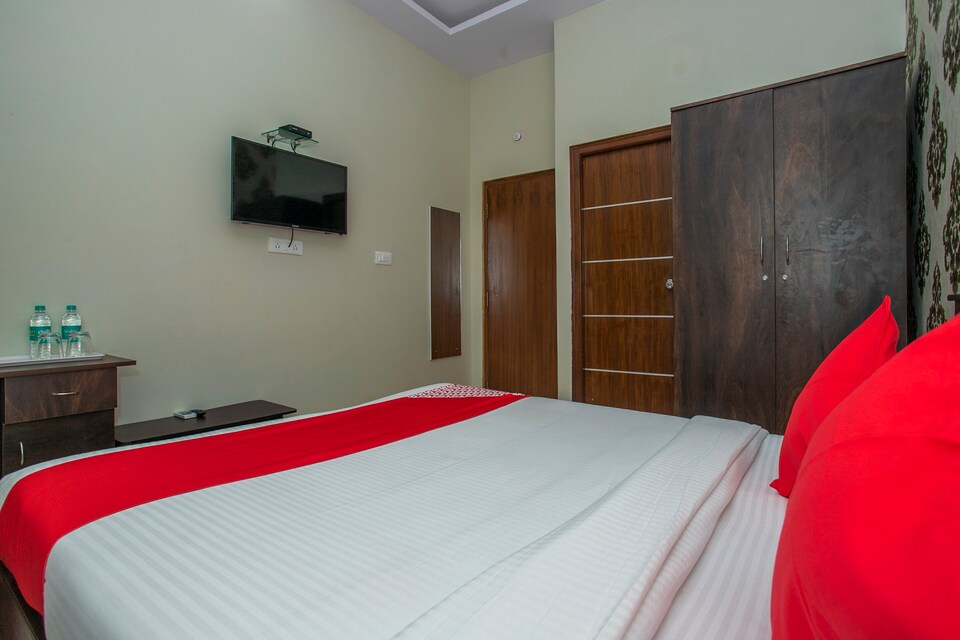 OYO 26963 Hotel Crystal Grandeur, Jayanagar Bangalore, Bangalore