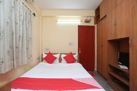 OYO Orchid Studio Apartment Near Birla Mandir
