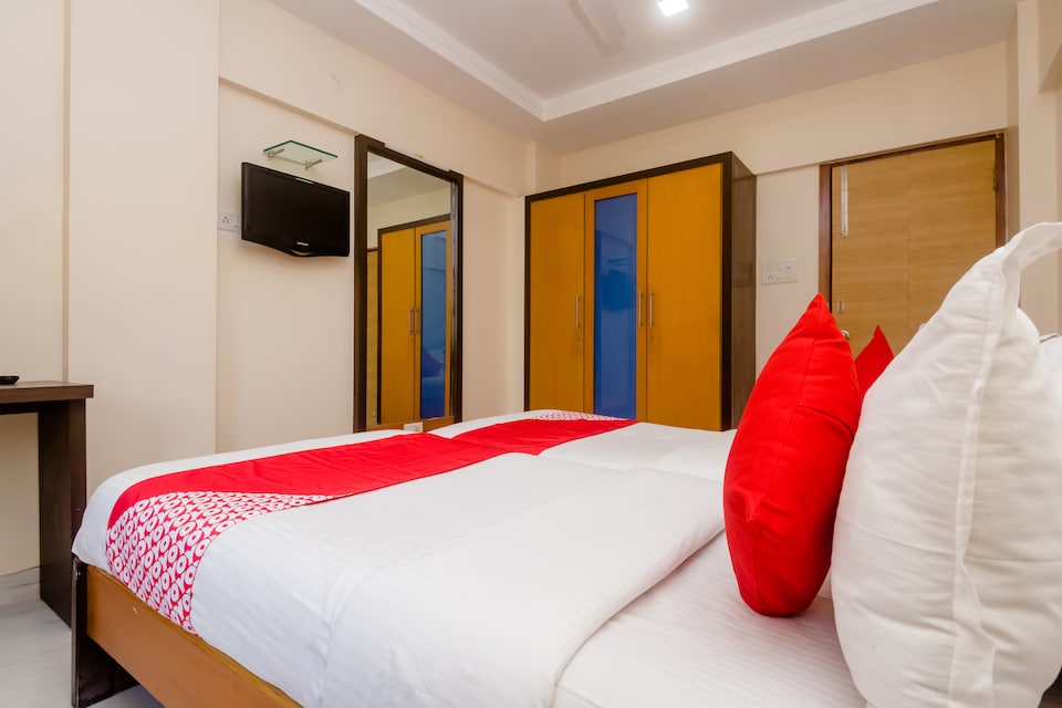 OYO 26978 Tuliip Domestic Airport Suites, Mumbai Bandra-Khar-Santacruz, Mumbai