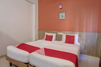 OYO The Woodbridge Hotel Near Ragigudda Sri Prasanna Anjaneyaswamy Temple