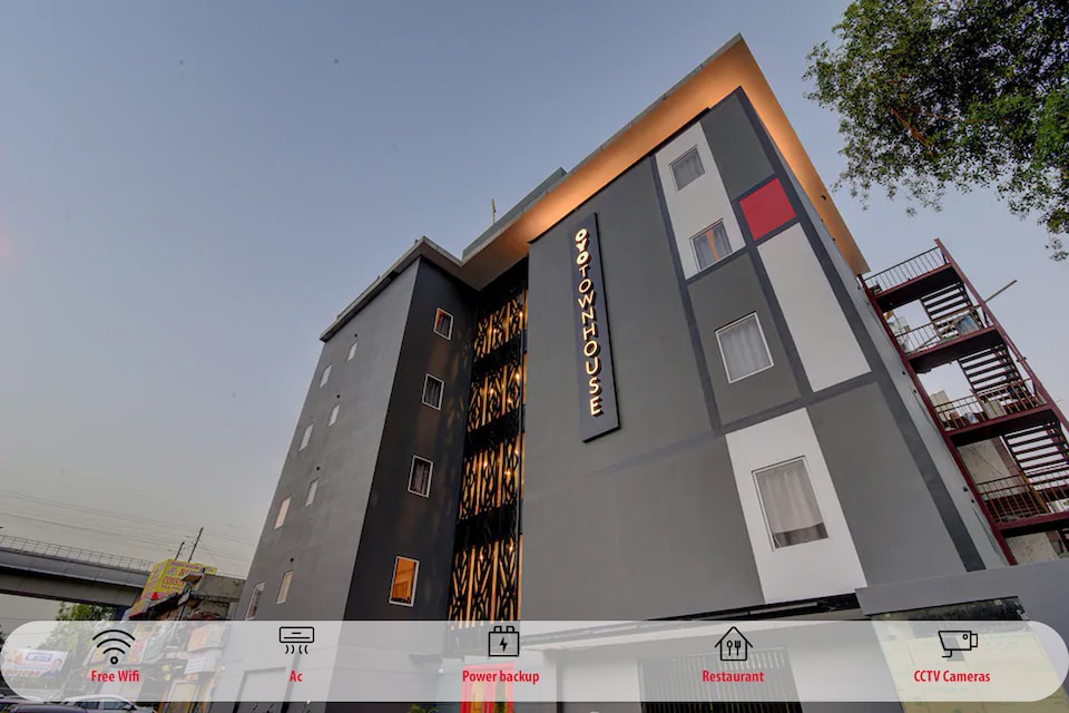 OYO Townhouse 117 Punjabi Bagh, Paschim Vihar Delhi, Delhi