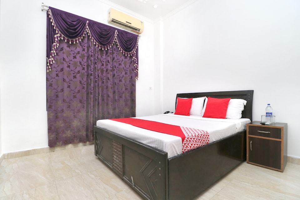 OYO 27011 Hotel Canal View, Amritsar Bus Stand, Amritsar