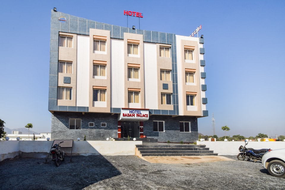 OYO 27014 Hotel Badam Palace, Goverdhan Sagar, Udaipur