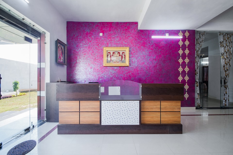 OYO 27014 Hotel Badam Palace, Goverdhan Sagar, Udaipur