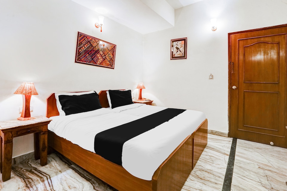 Super Hotel O Sansarchandra Road Formerly Luna Rosa, Sindhi Camp, जयपुर